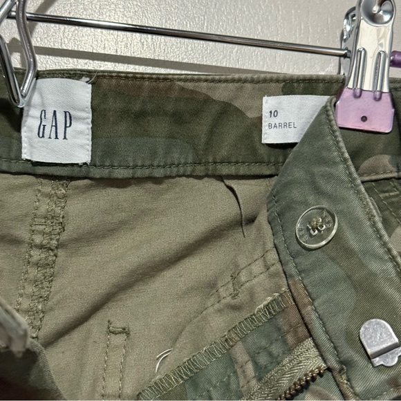 GAP Factory Women’s Barrel Camouflage Pants - 10 - Picture 3 of 13